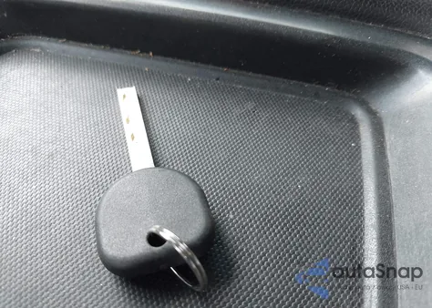 2015 Chevrolet Silverado 1500 1Lt from USA, damaged, VIN 1GCRCREC8FZ183447